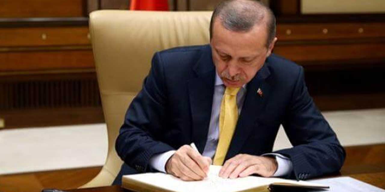 Cumhurbaşkanı Erdoğan gece yarısı imzaladı! 3 bakanlıkta flaş görevden alma ve atama kararları!